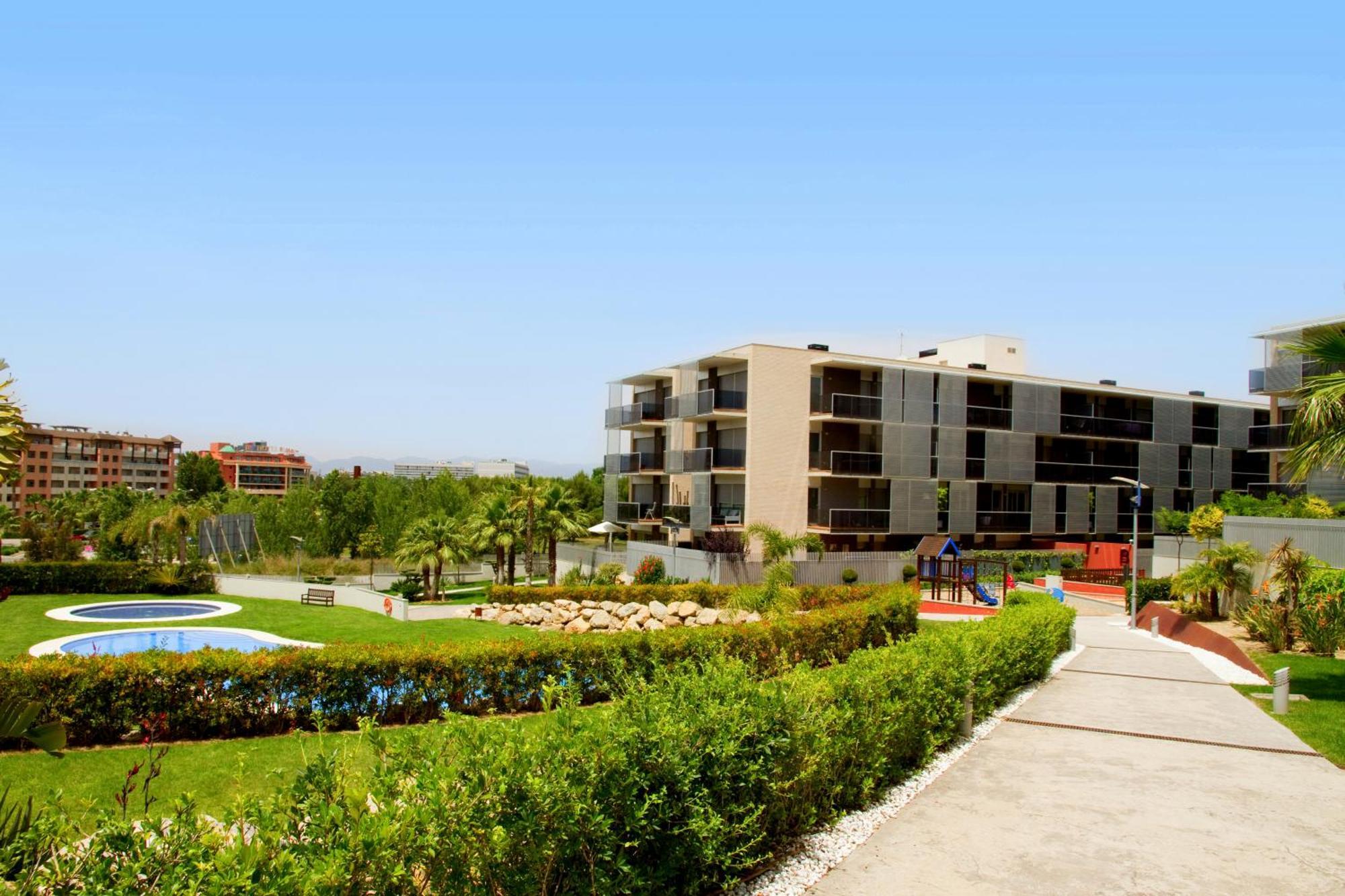 Rentalmar Paradise Families Only Con Parking サロウ エクステリア 写真