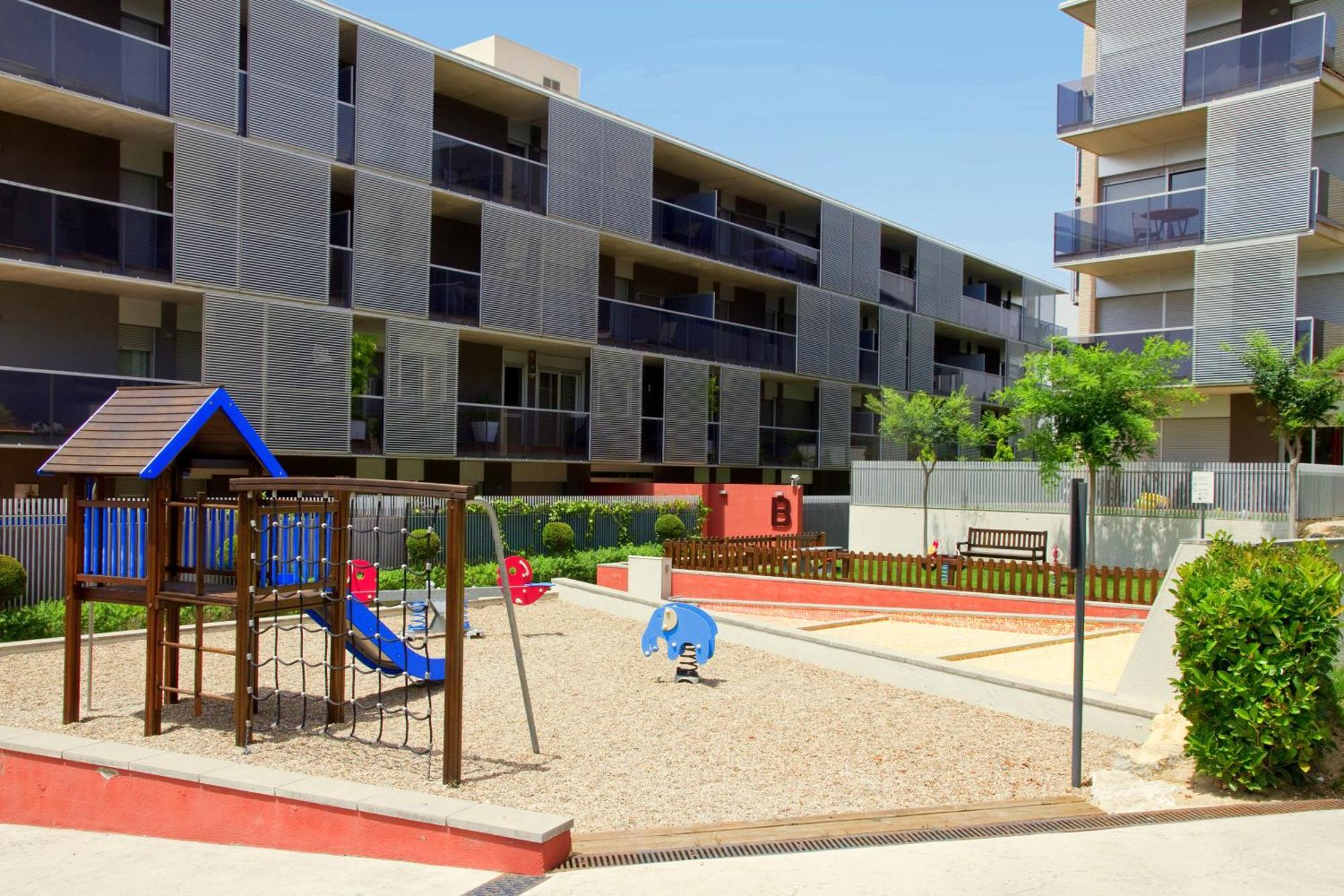 Rentalmar Paradise Families Only Con Parking サロウ エクステリア 写真