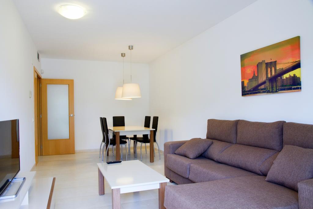 Rentalmar Paradise Families Only Con Parking サロウ 部屋 写真